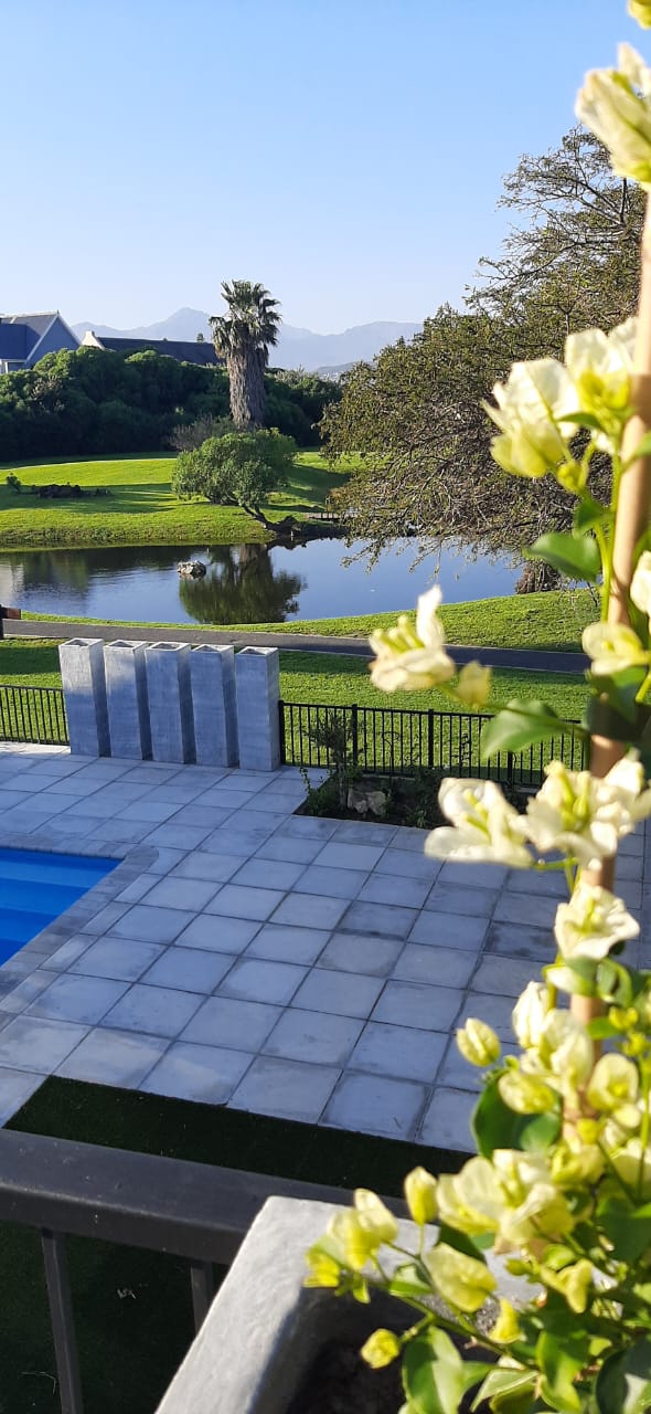 To Let 4 Bedroom Property for Rent in Greenways Golf Estate Western Cape